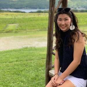 Meet your Posher, Tiffany